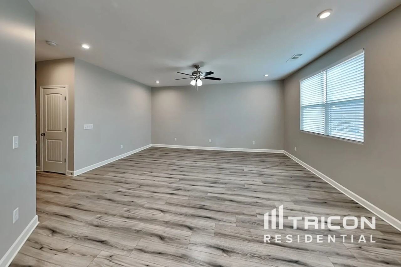 2035 Neill Ln - Photo 2 of 33