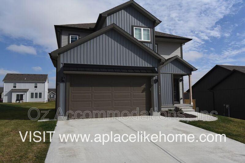 4008 Nw 95th Ter - Photo 4 of 38