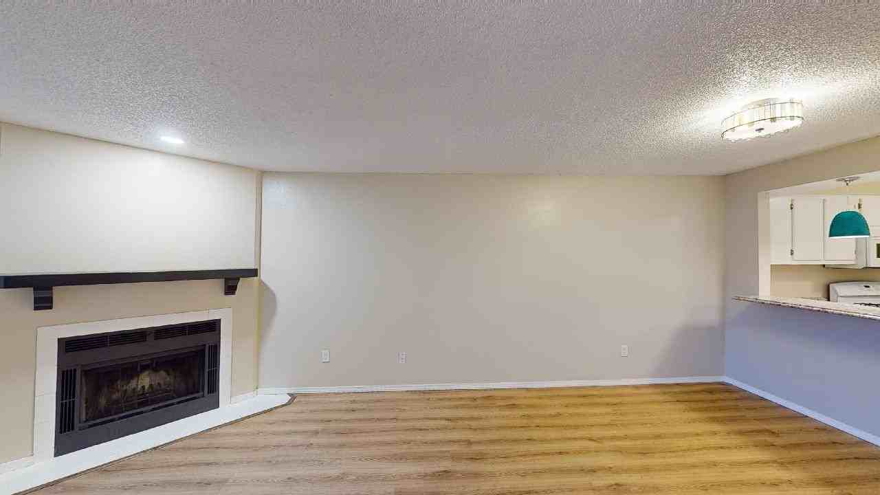 1855 Girard Blvd Ne - Photo 5 of 43