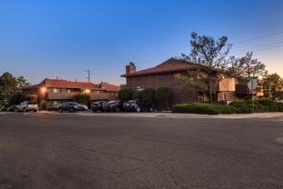 1855 Girard Blvd Ne - Photo 1 of 1