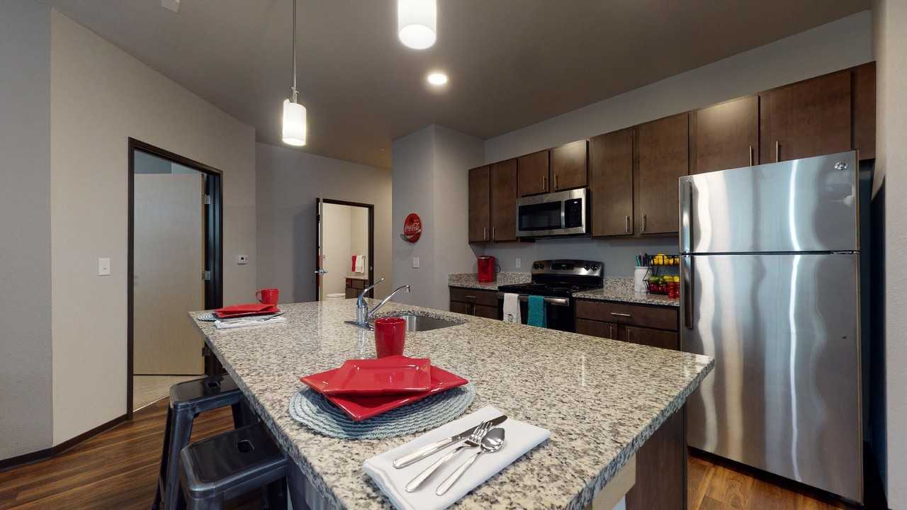 Whistler Apartments - Photo 2 of 30