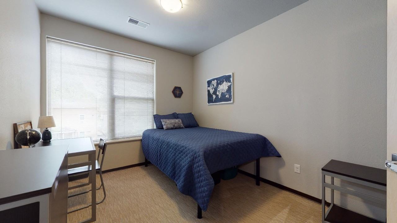 Whistler Apartments - Photo 6 of 30