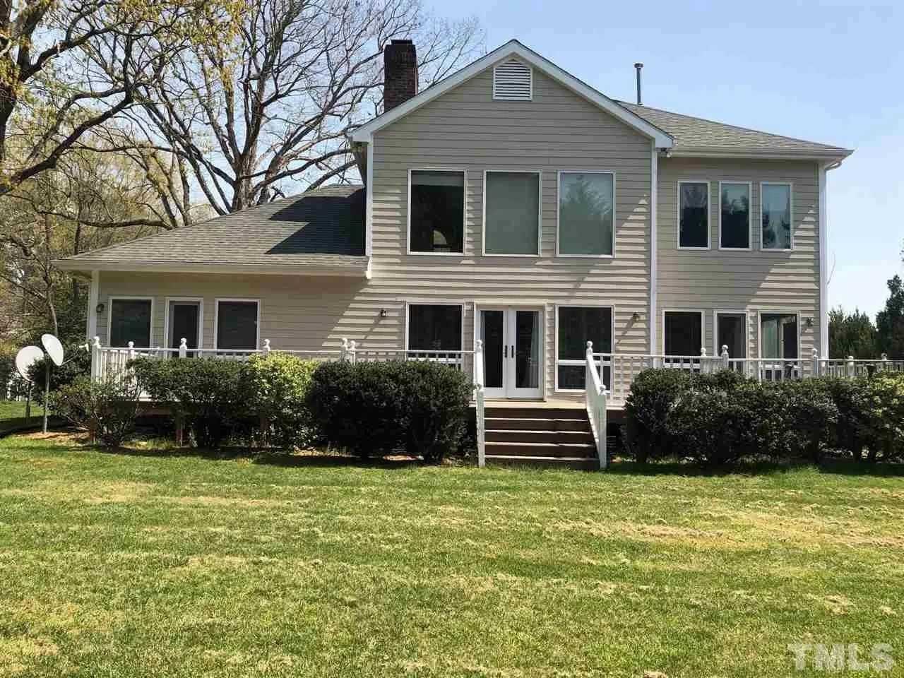 1010 Kingsway Dr - Photo 7 of 42