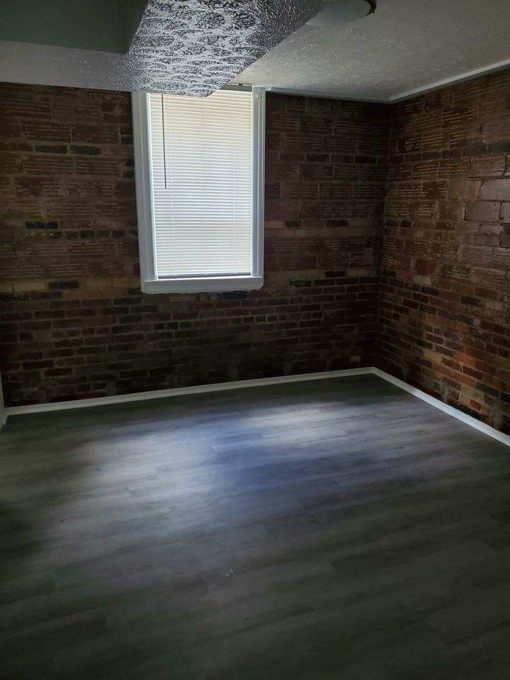 Historic Greentree Loft - Photo 6 of 9