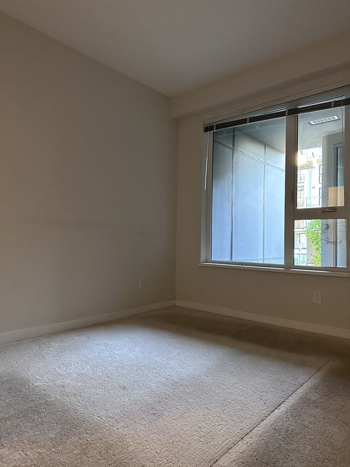 9788 University Cres - Photo 4 of 10