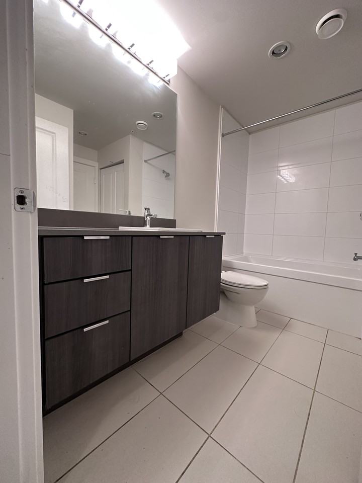 9788 University Cres - Photo 7 of 10