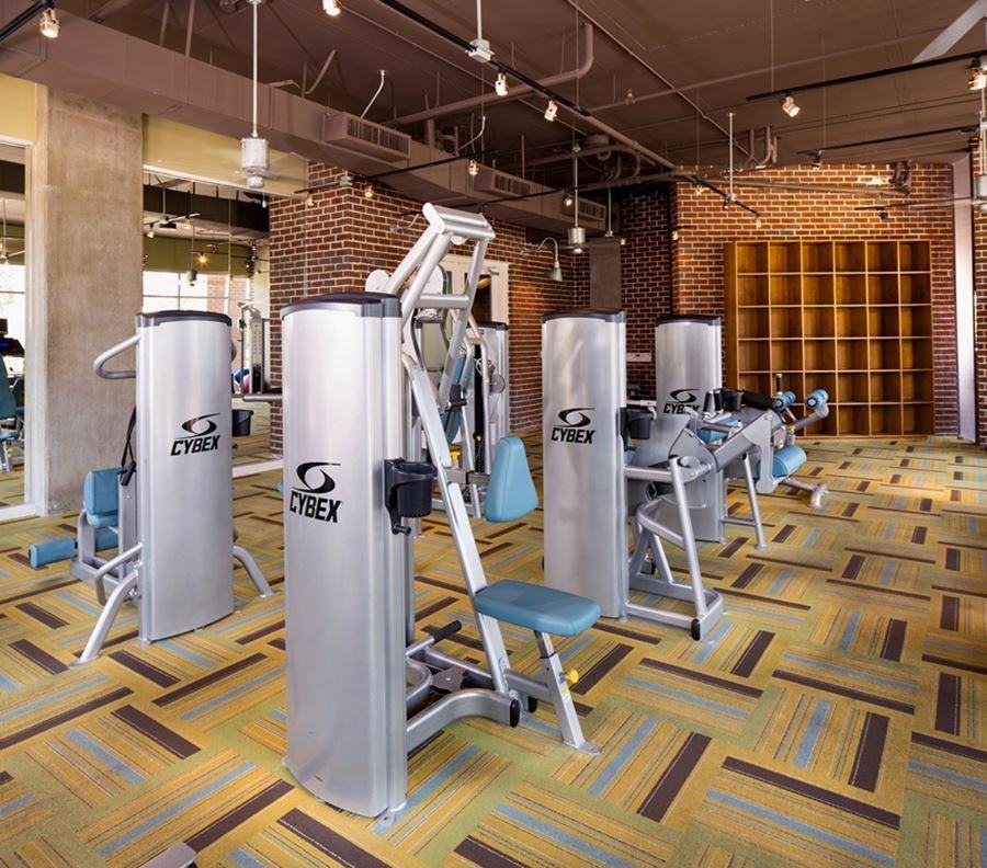 2126 Yale St #A04 - Photo 3 of 19