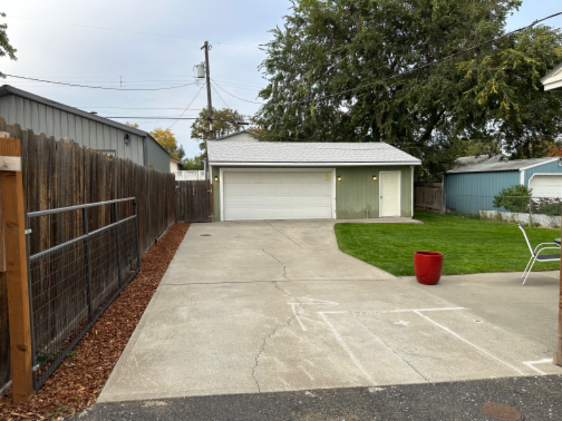 1411 E Nebraska Ave - Photo 3 of 6