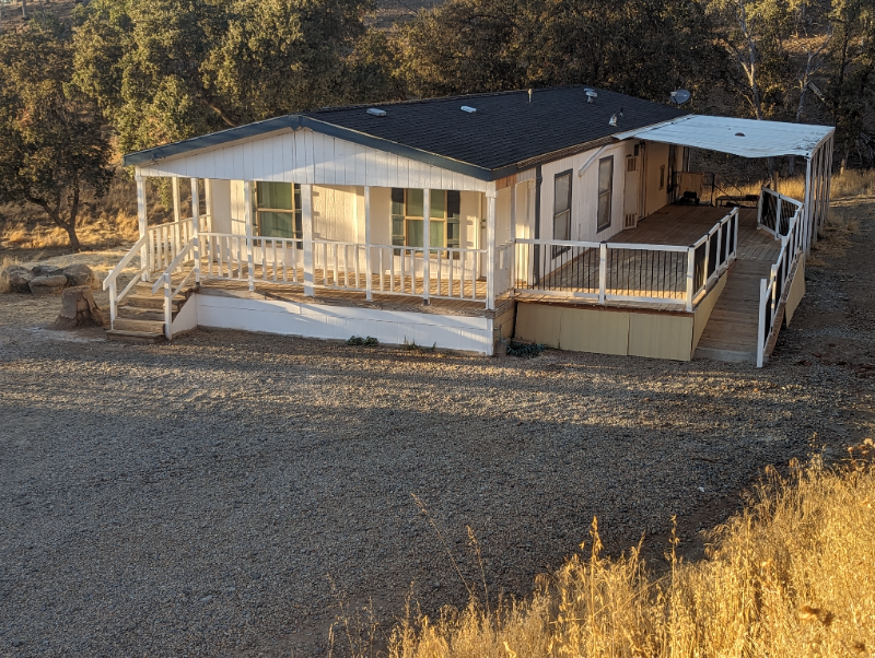 33211 Vetoll Rd - Photo 2 of 4