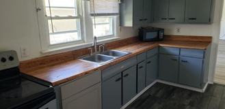 502 Kanawha Avenue South - Photo 1 of 1