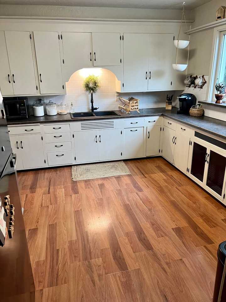 223 E Vernon Ave #NA - Photo 2 of 12