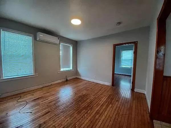 166 Wood St #FL3 - Photo 2 of 7