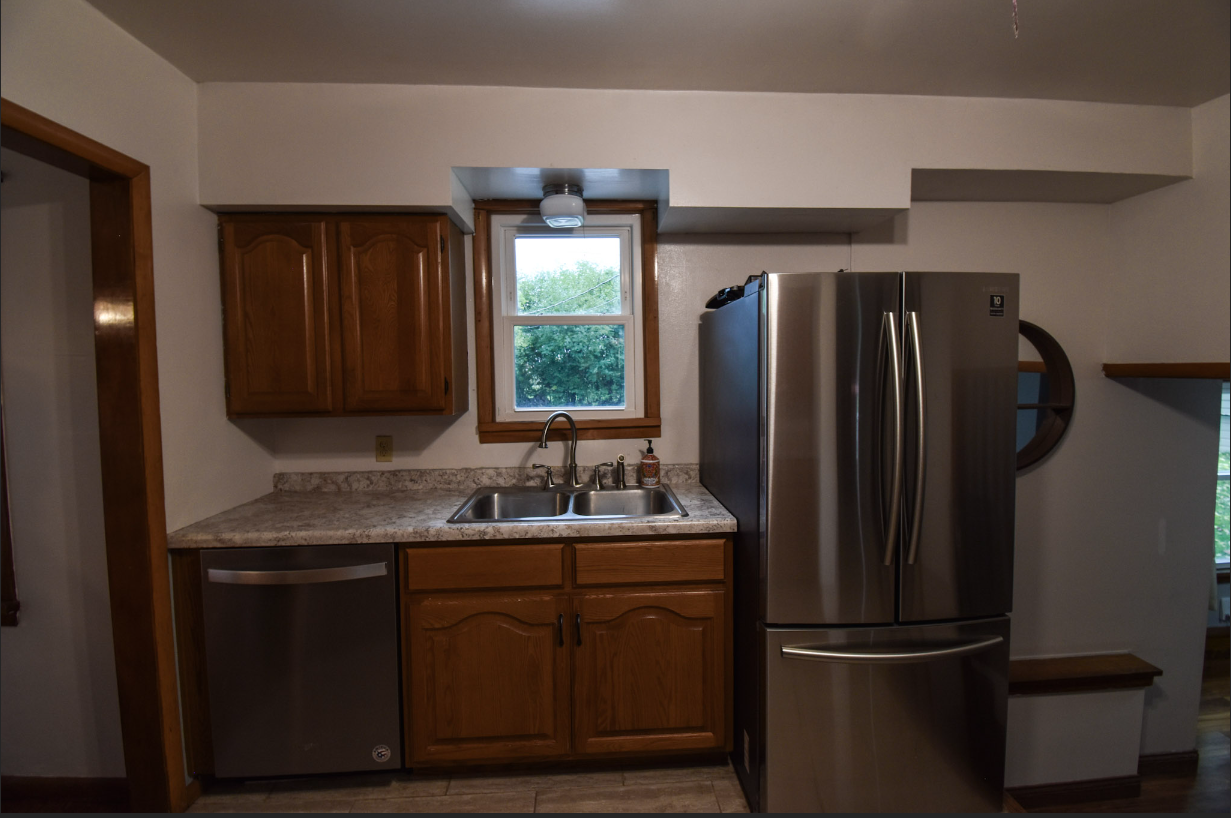 1469 Fatima St #NA - Photo 3 of 17