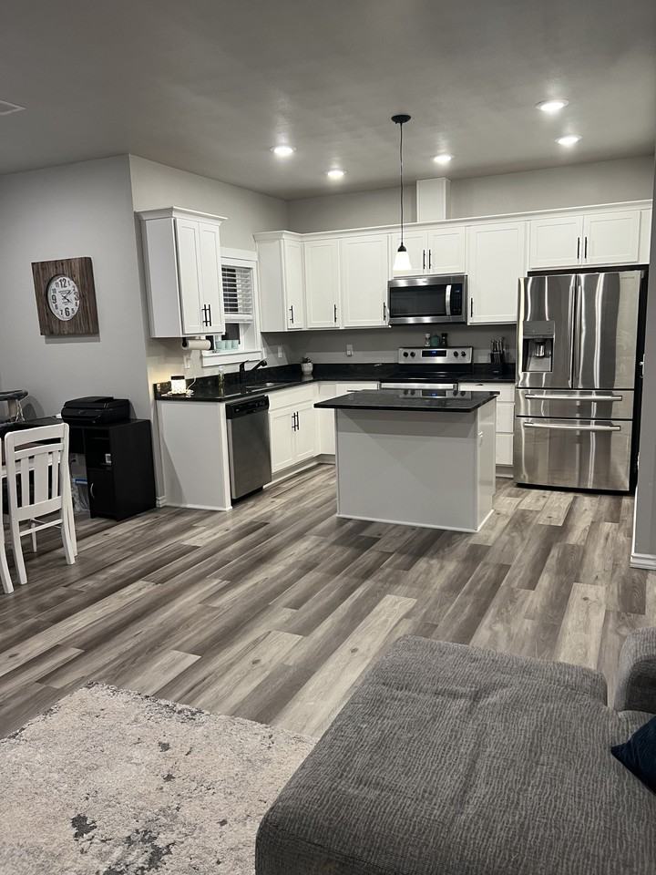 188 E G St #NA - Photo 2 of 19