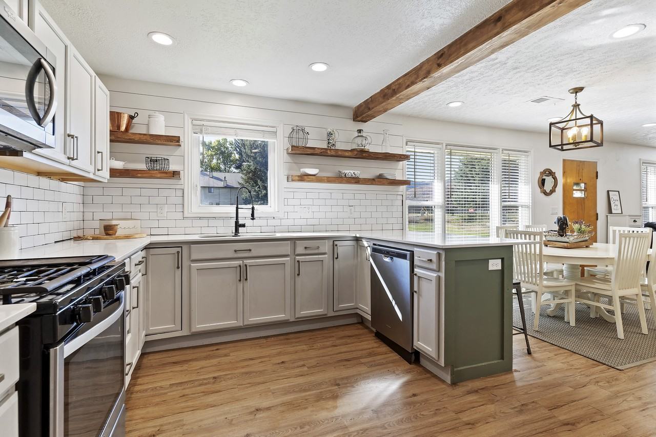 5910 E 1900 N #NA - Photo 3 of 20