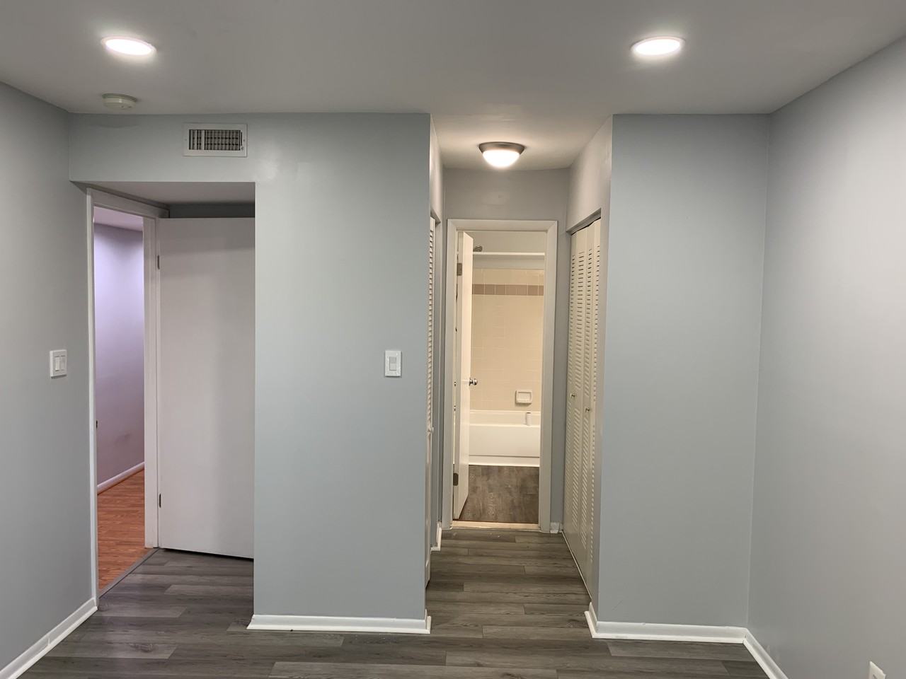 1704 Ascot Way #B - Photo 3 of 13