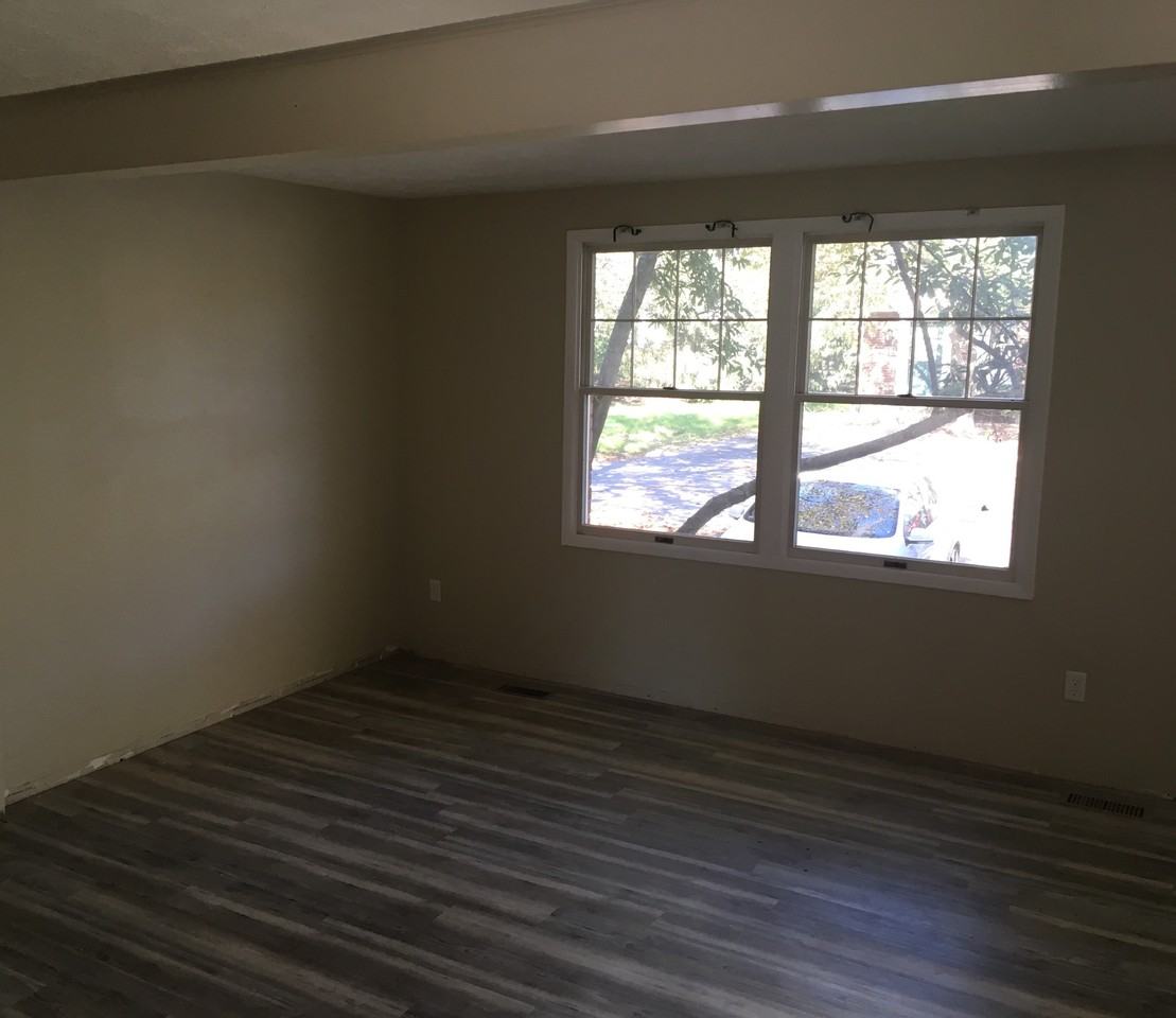 2786 Millbank Row - Photo 3 of 9