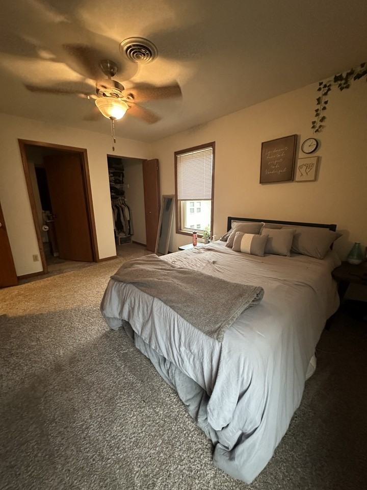 33 Trillium Ct #33 - Photo 2 of 25