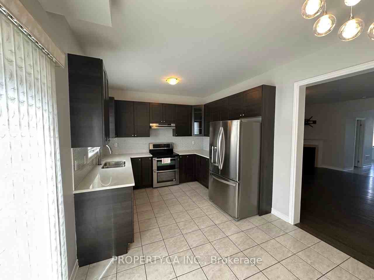 649 Sweetwater Crescent - Photo 2 of 8