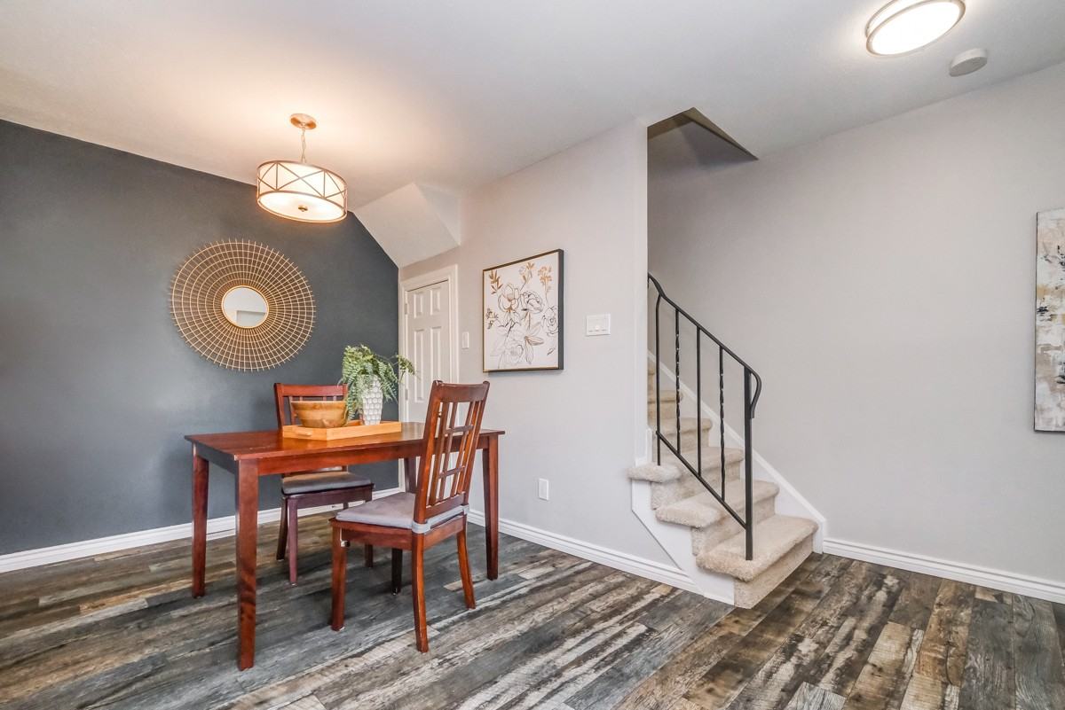 28 Forester Crescent #B - Photo 3 of 10