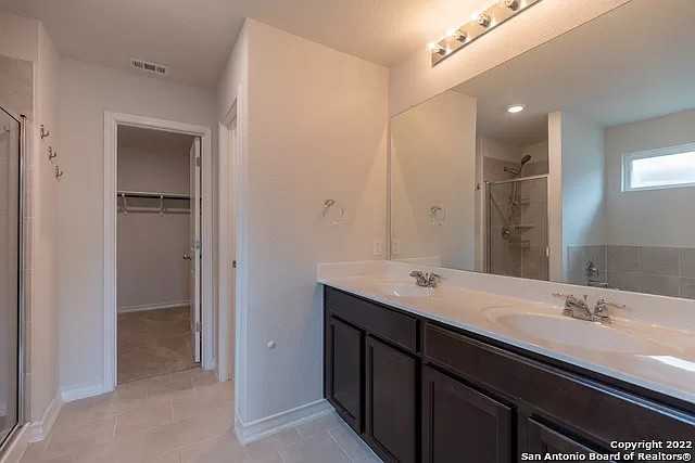 9922 Baytown Coast - Photo 4 of 34