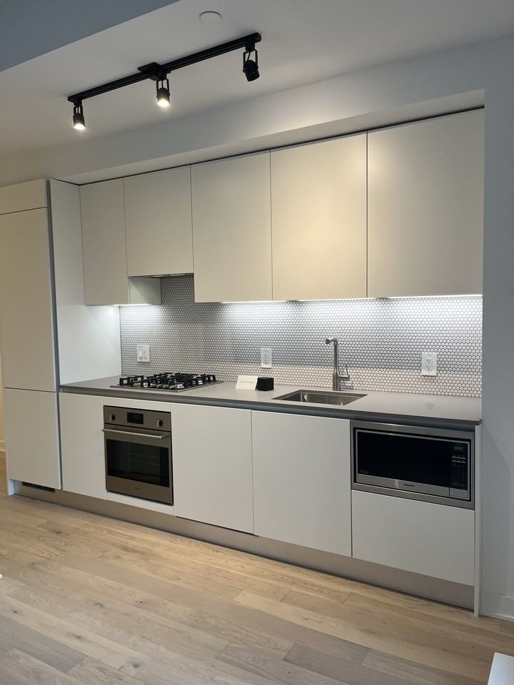 2720 Dundas Street West #310 - Photo 6 of 15