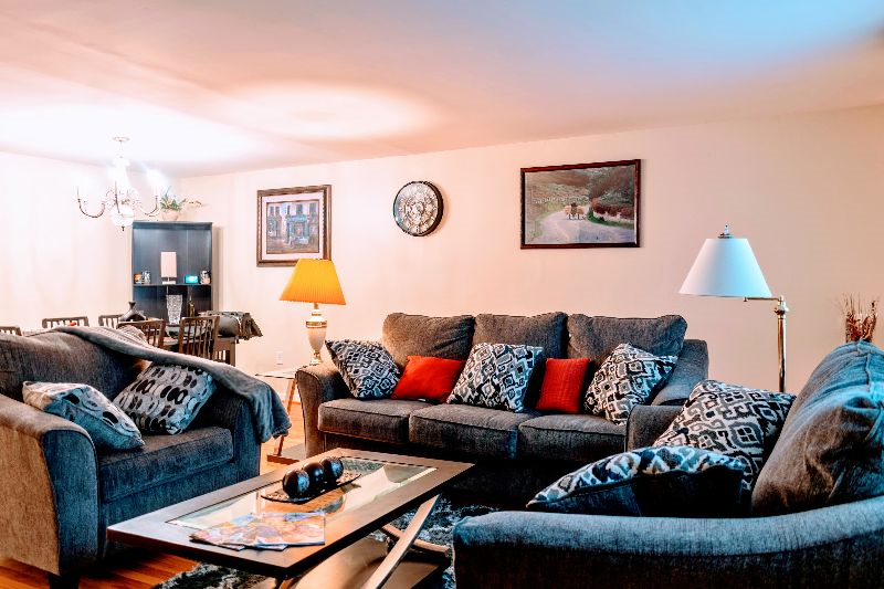 2 Wimbledon Lane - Photo 2 of 18