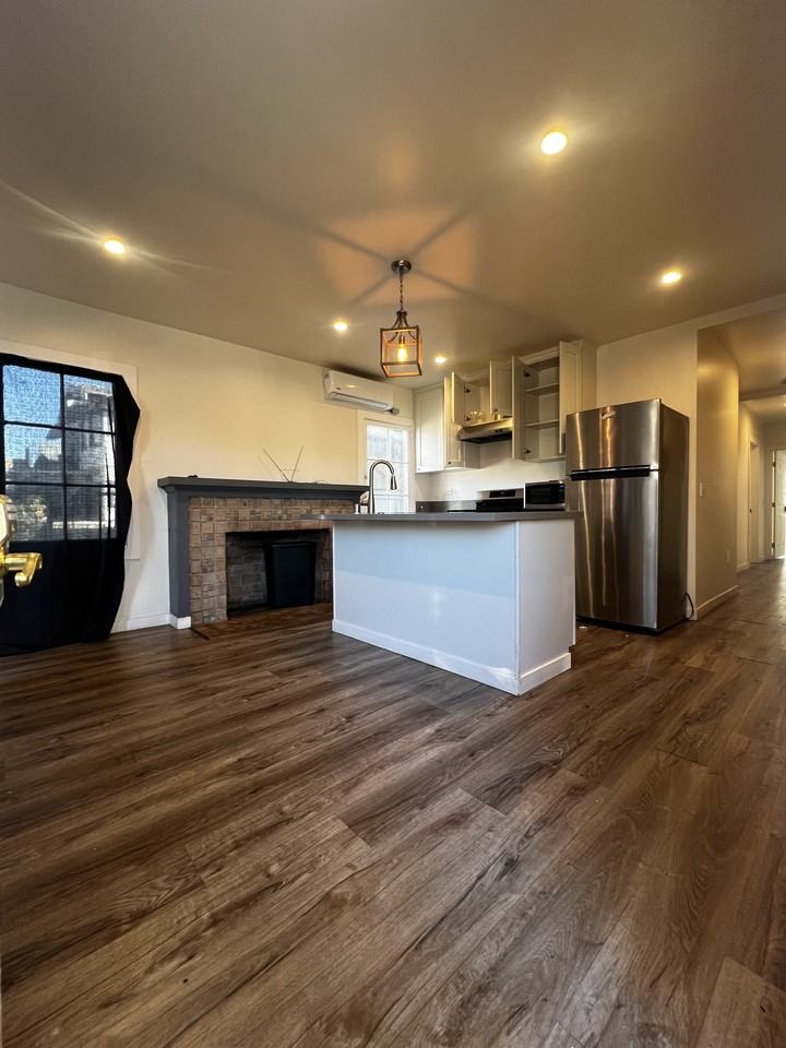 1954 Park Grove Avenue - Photo 3 of 18