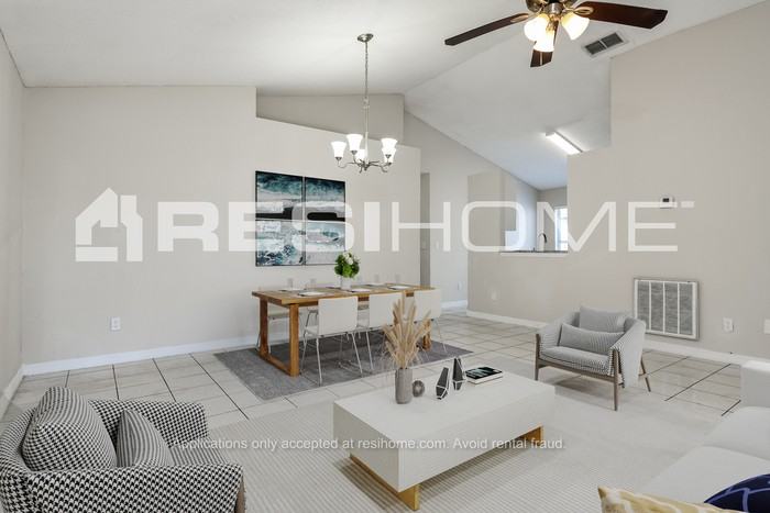 634 Cassine Dr - Photo 3 of 16
