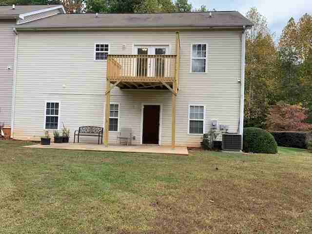 72 Pointe Cir #72 - Photo 2 of 19