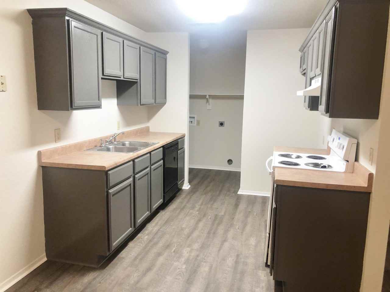 8135 Marydean Ave #8135 - Photo 5 of 12