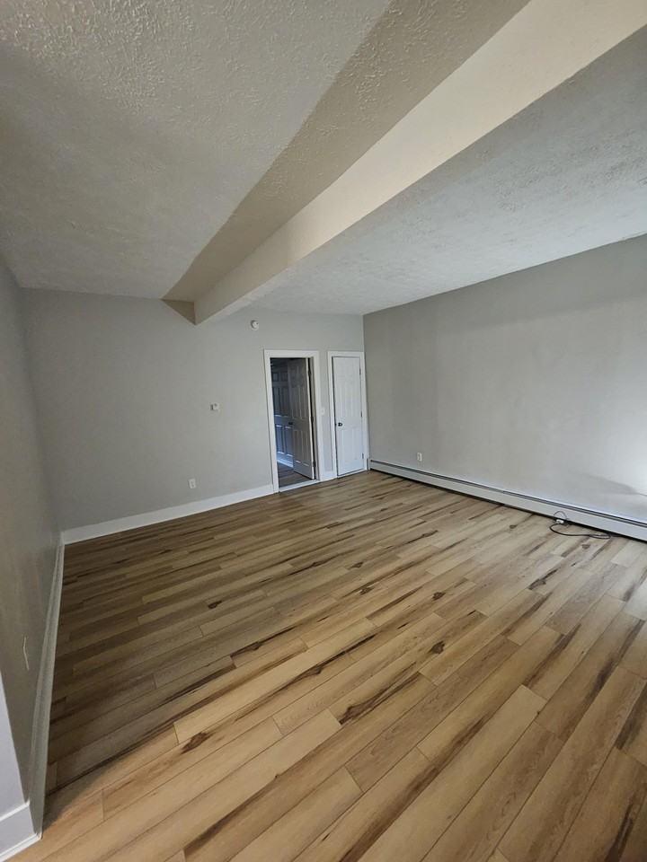 21 Germania St #25 - Photo 3 of 8