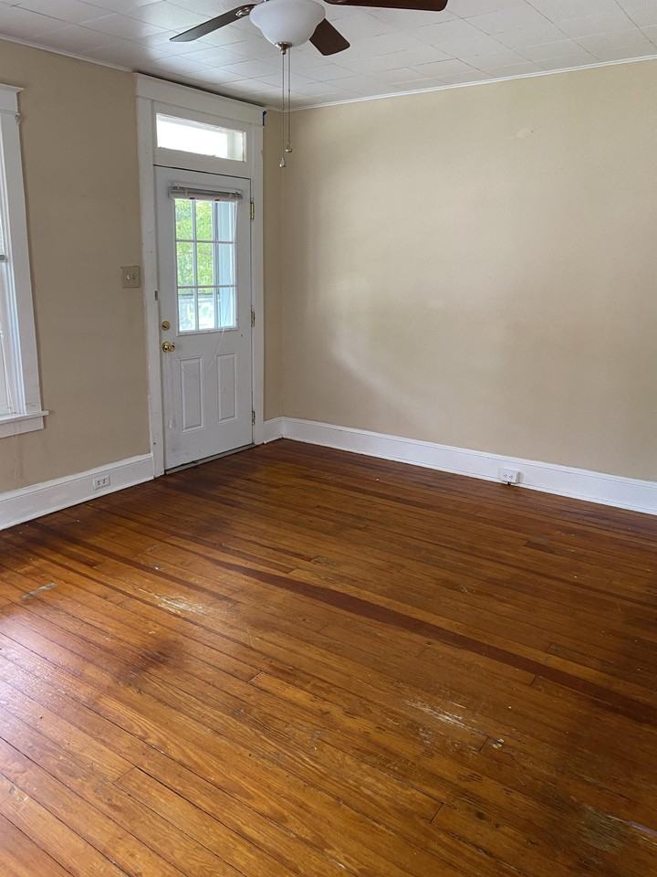 117 N Prince St #1 - Photo 3 of 11