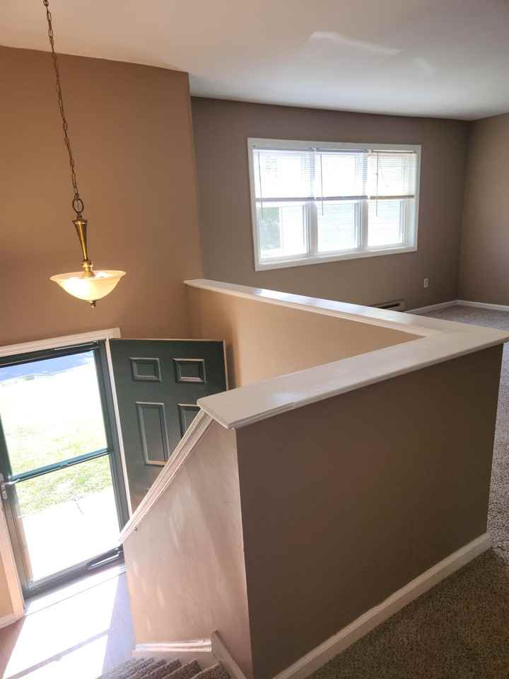112 Pickwick Pl #1 - Photo 2 of 12