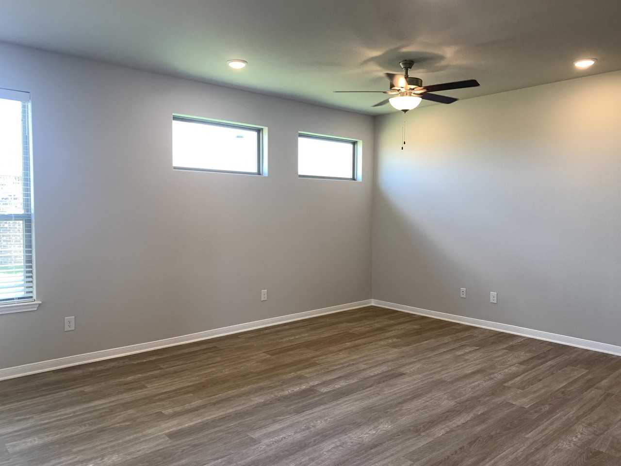 1353 Aurora Grove Bnd #1 - Photo 7 of 21