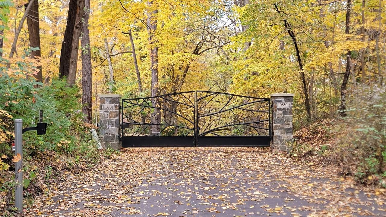 10801 Cyntheanne Rd #1 - Photo 3 of 22