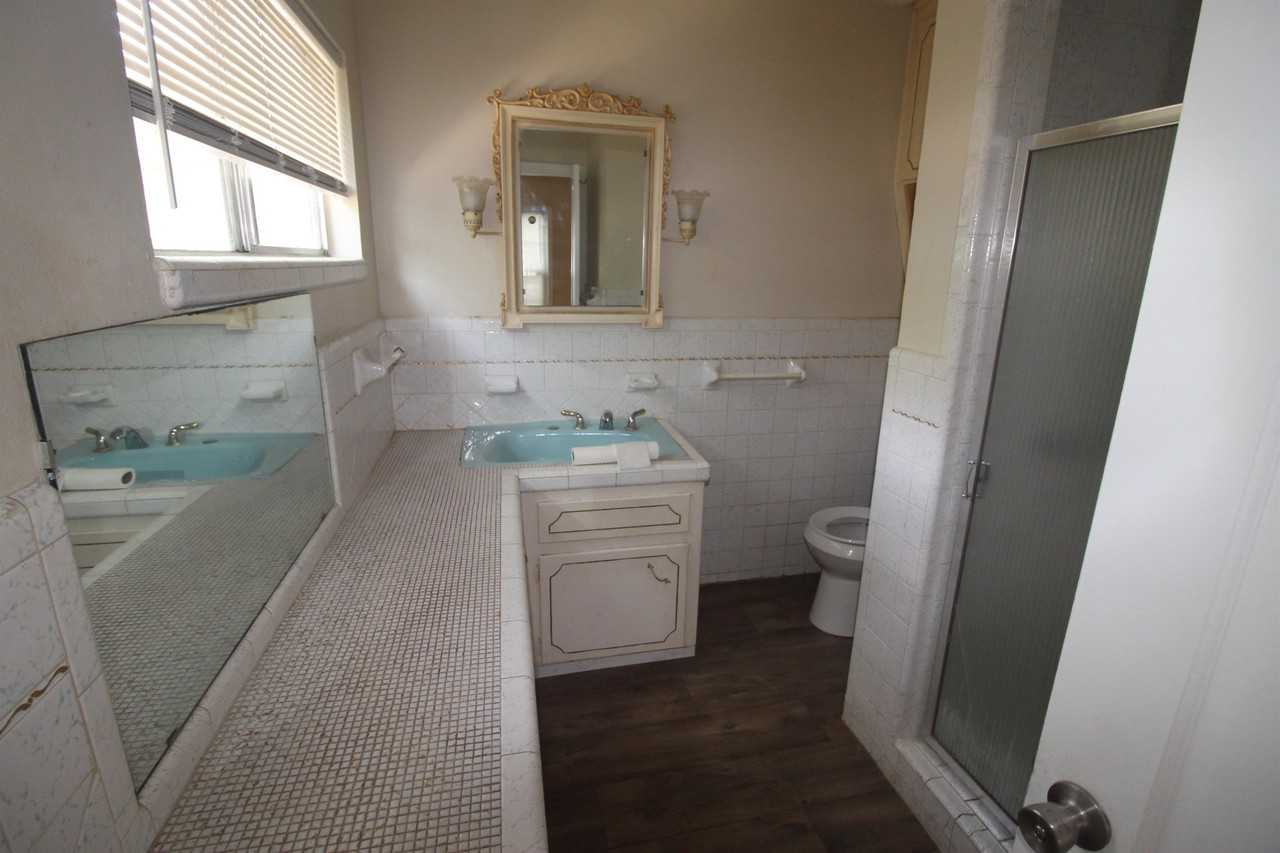 1309 Carol Way - Photo 7 of 9