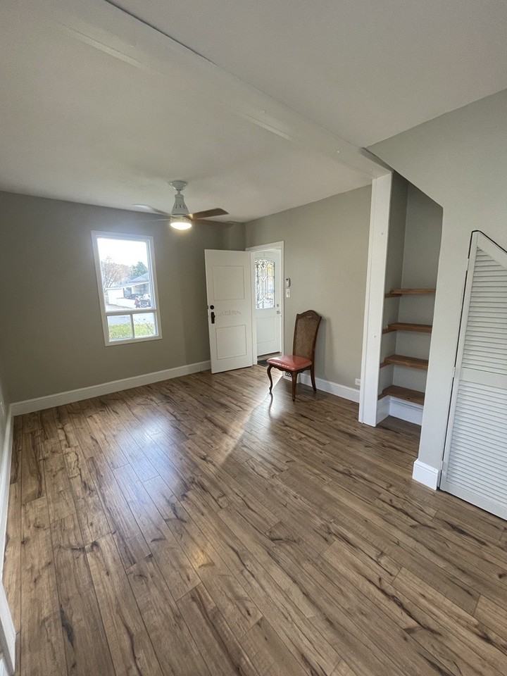 151 Gilman St - Photo 3 of 13