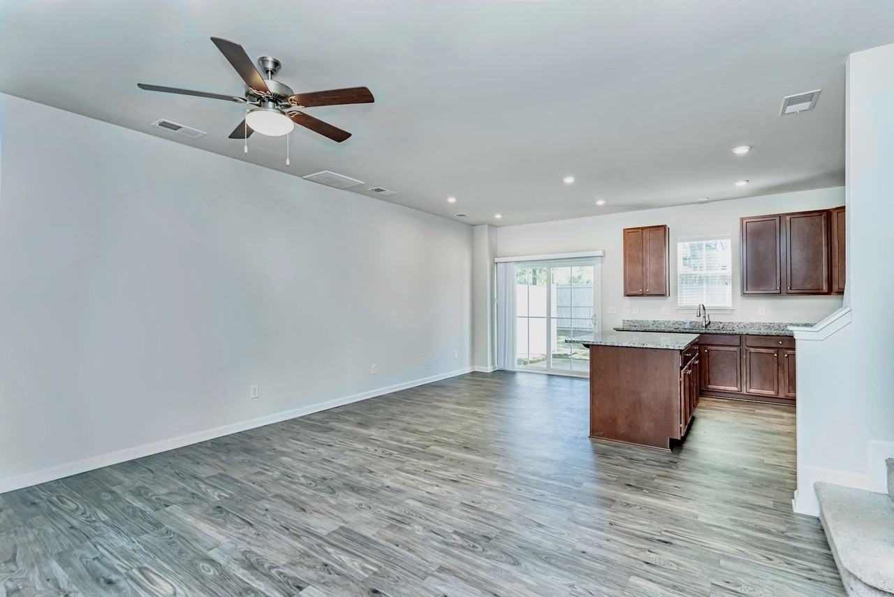 125 Marthawood Ln #1 - Photo 2 of 18