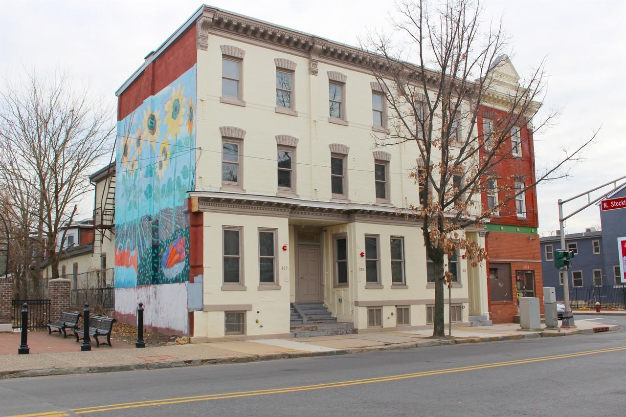 303 Perry StUnit A #A - Photo 5 of 10