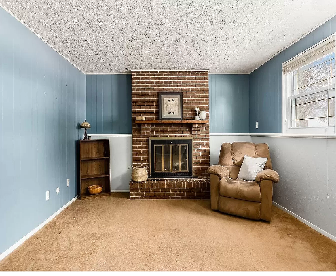 1690 Americana Ct - Photo 2 of 11