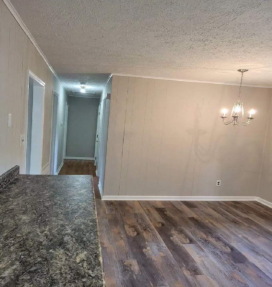 409 Dula St - Photo 2 of 7