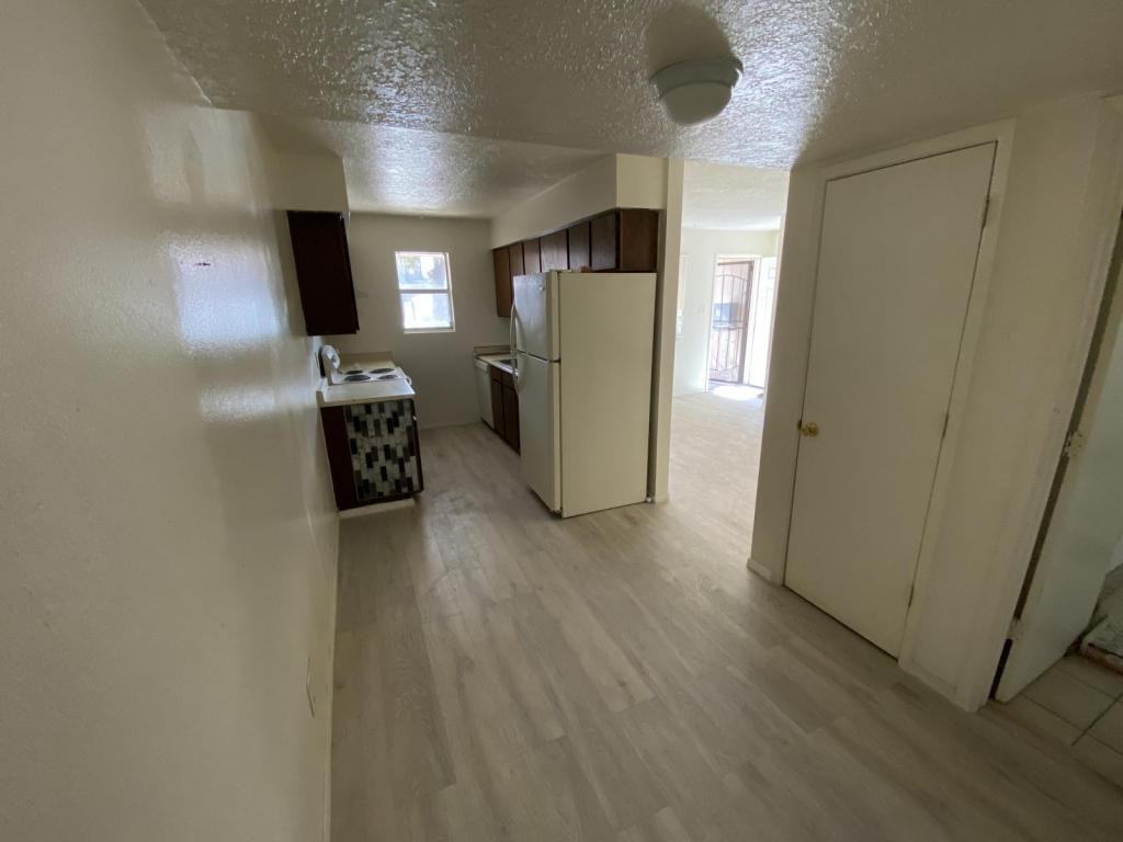 13515 Copper Ave Ne Apt 1 - Photo 6 of 8