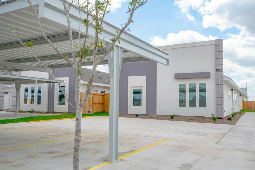 3012 W Sandlewood St