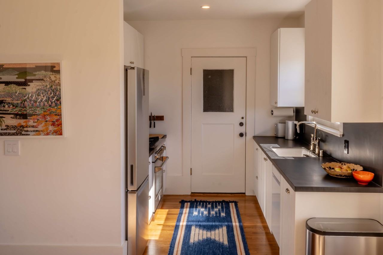 4132 Manila Avenue - Photo 3 of 20