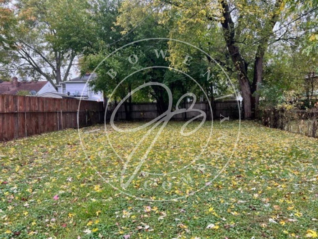 4221 Vermaas Ave - Photo 2 of 12