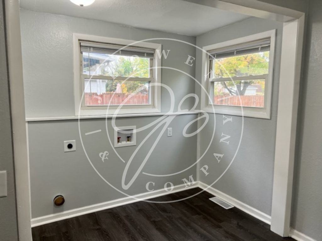 4221 Vermaas Ave - Photo 7 of 12