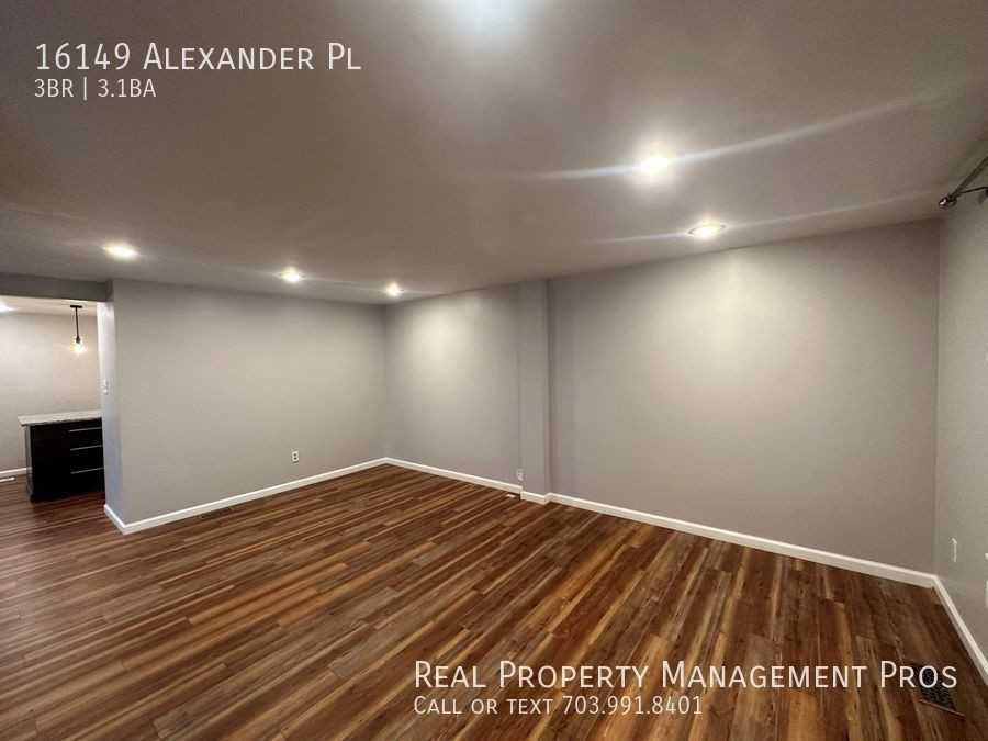 16149 Alexander Pl - Photo 2 of 25