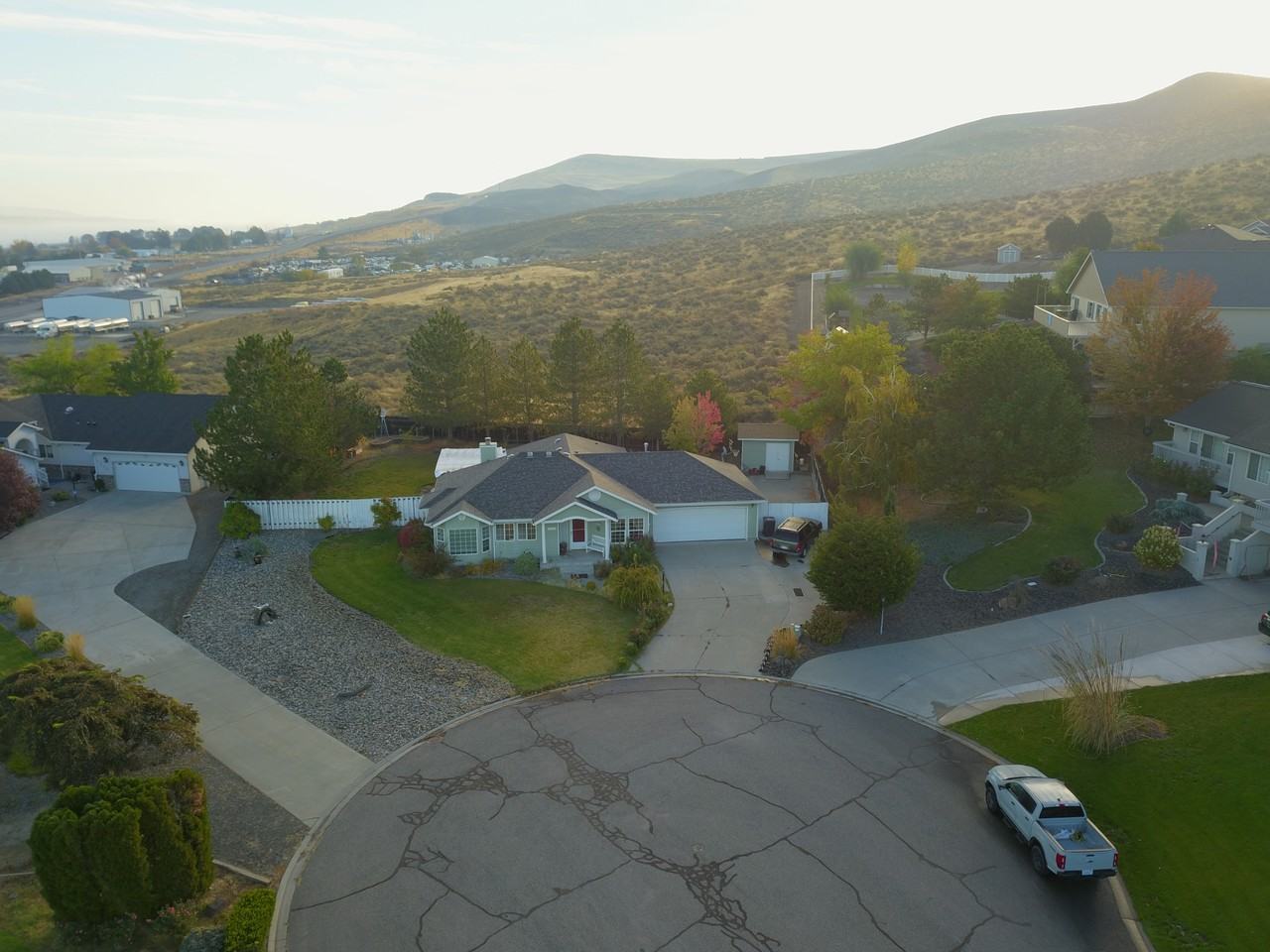 1956 Mountain View Dr #NA - Photo 3 of 33