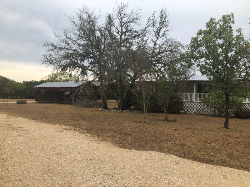 527 Waring Welfare Rd - Photo 2 of 2